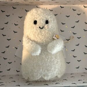 NWT CUDDLE AND KIND WHITE BABY GHOST WITH FLOWER